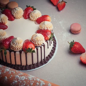 FRESH CREAM DRIP CAKE